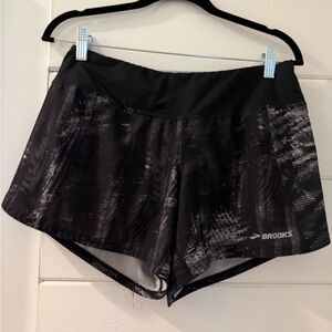 Brooks Women's Black Patterned Athletic Running Shorts